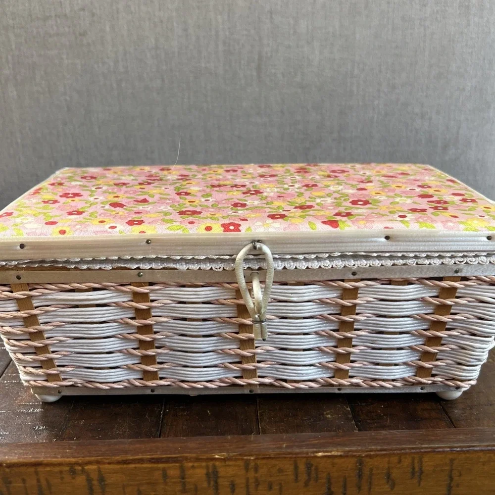 Vintage Singer Sewing Basket Rectangular Woven Wicker‎ Box w/ Handles